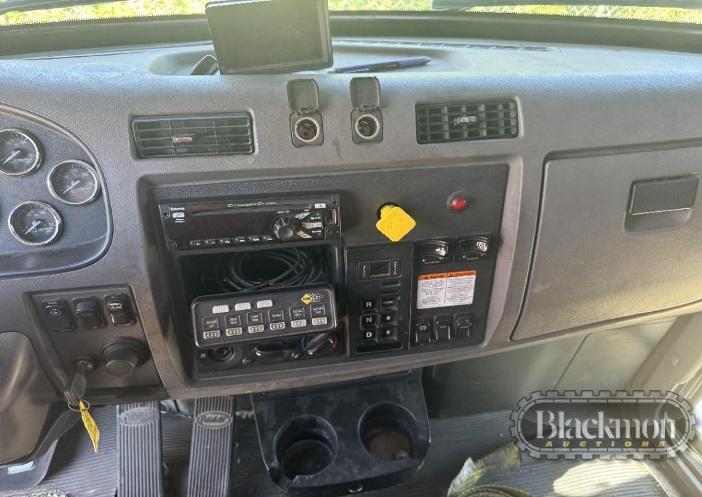 2020 Pete 337 Rollback Truck - Paccar Diesel, Automatic, PS, PW, PL, Air Ri