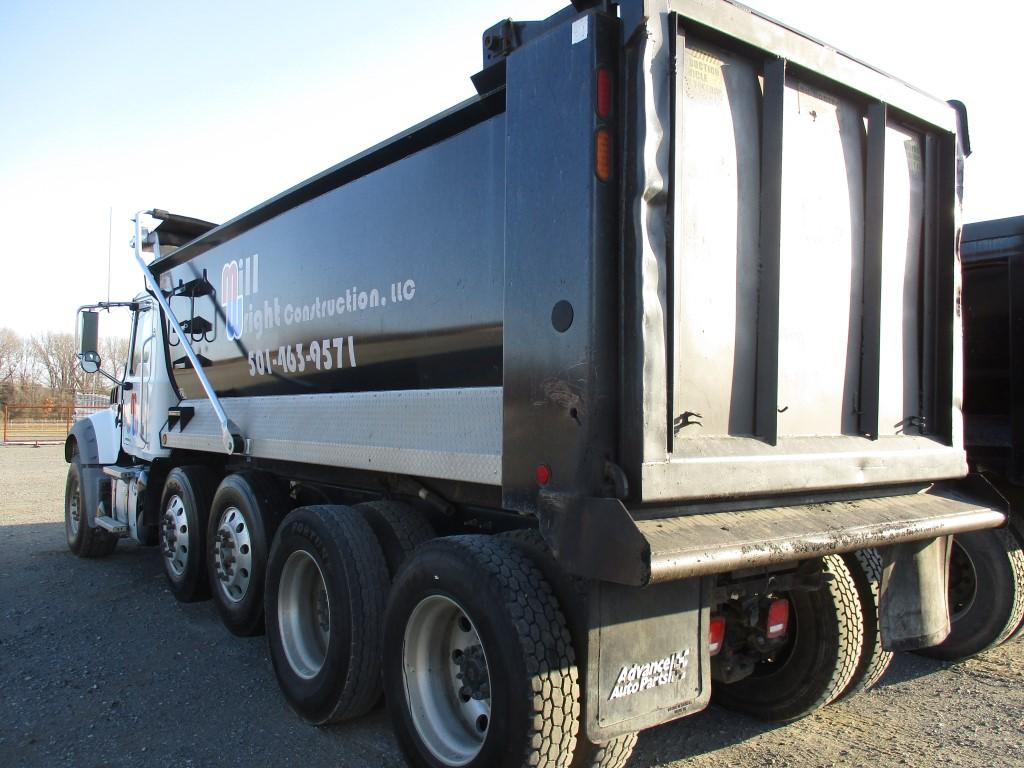 2020 MACK GR10F DUMP TRUCK, WHITE (+/-) 336,362  MACK MP7 DIESEL, TWIN SCRE