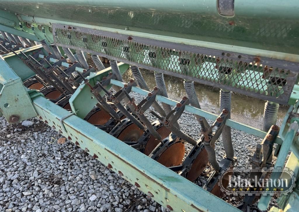 JOHN DEERE 520 GRAIN DRILL,  7 ½ INCH SPACING, 20’ WORKING WIDTH, S# N00520