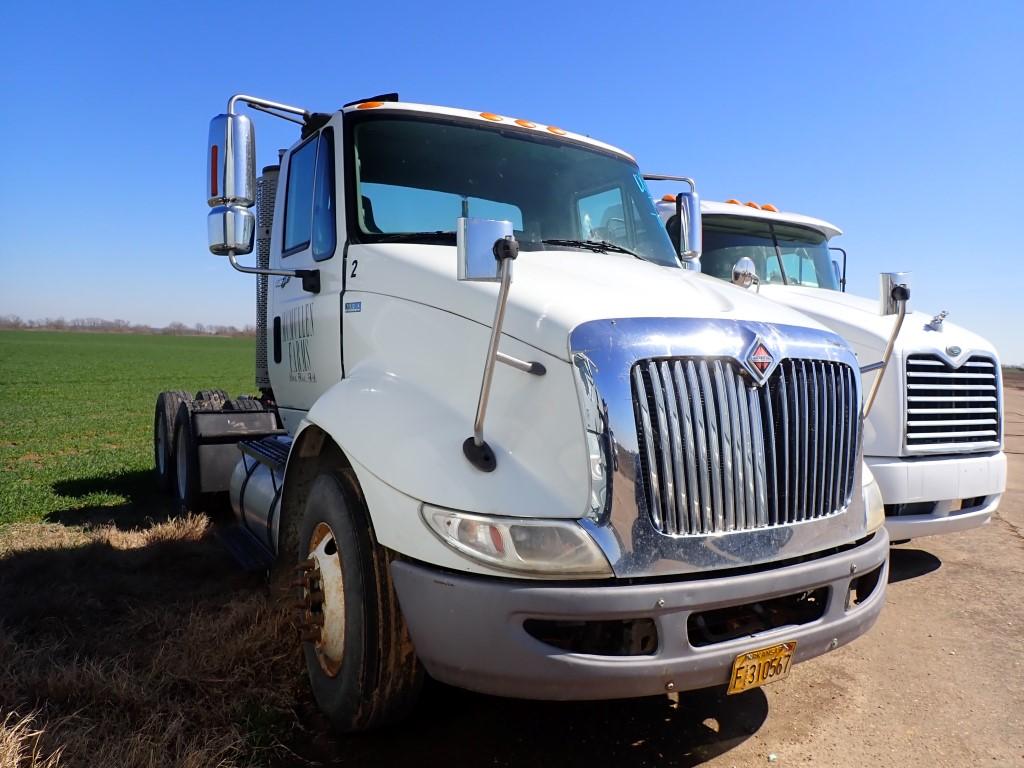 2012 INTERNATIONAL 8600 TRUCK TRACTOR, 400,000 (+/-)  10 SPD TRANS, MAX FOR