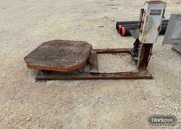 LANTEC PALLET WRAPPING MACHINE,
