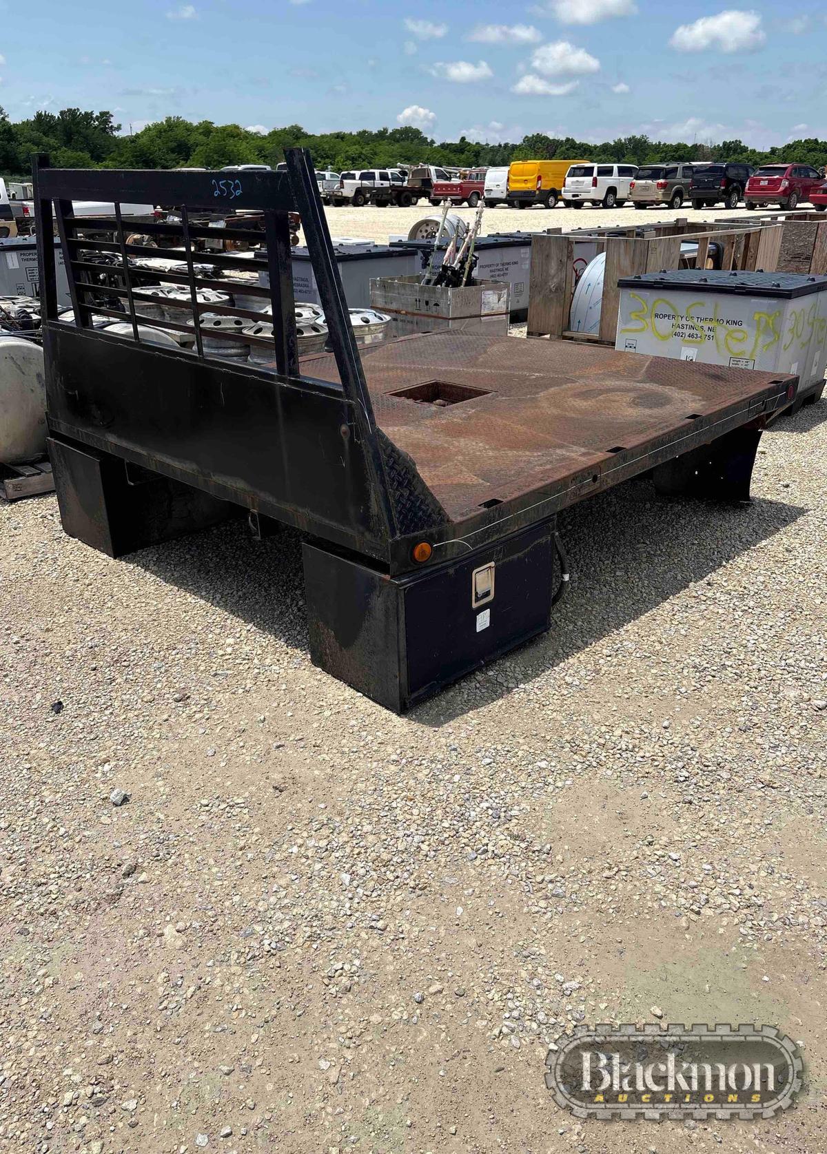 PICKUP FLATBED,