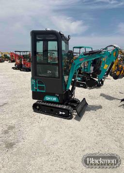 AGT QH13R MINI TRACK EXCAVATOR,