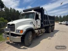 2005 MACK CV713 Dump Truck