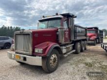 2006 WESTERN STAR Tri-Axle Dump Truck