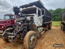 DUMP TRUCK