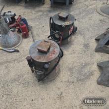 (2) 20,000 lb jacks