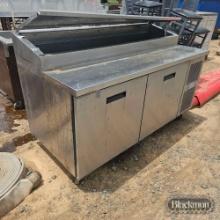 USW freezer/ food serving stand