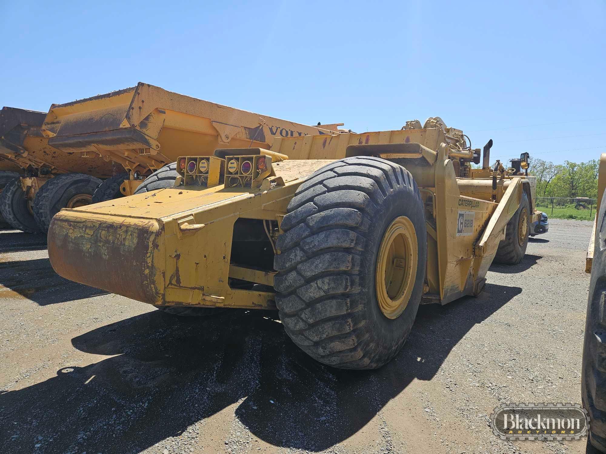 CATERPILLAR 621B SCRAPER S# 2DB0019000