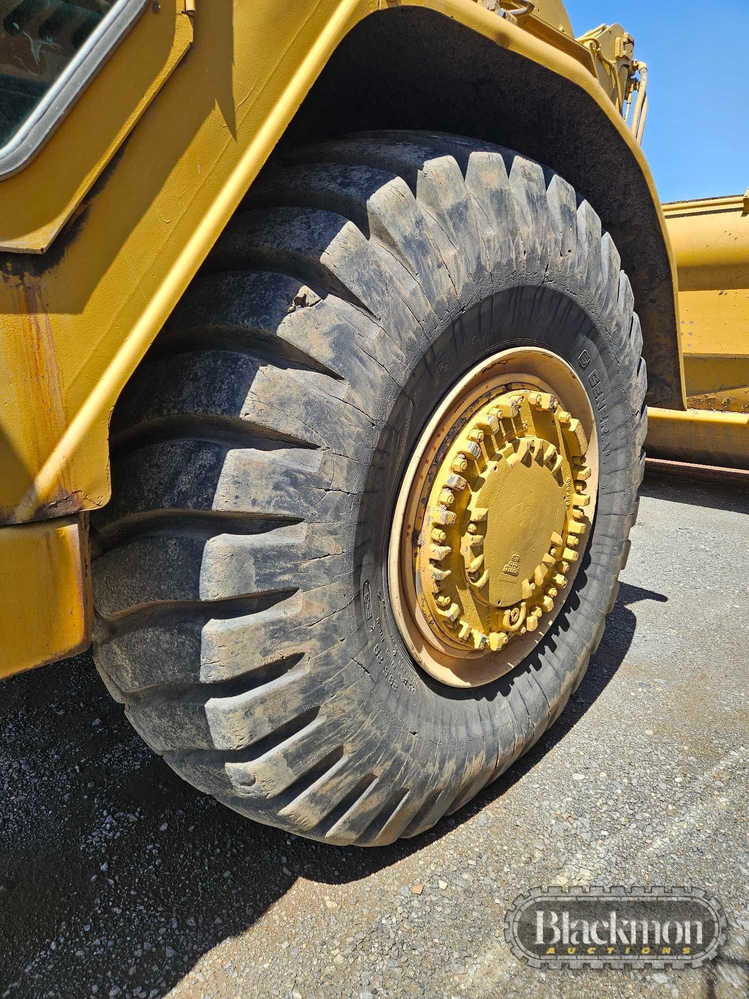 CATERPILLAR 621B SCRAPER S# 2DB0019000
