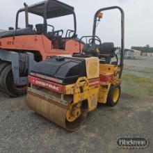 Dynapac CC122 Roller,