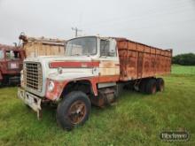 1975 FORD 900 GRAIN DUMP TRUCK,