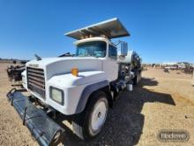 1998 Mack RD Rig Truck VIN: 1M2P267Y6WM039535 - 408 S Price Road, Pampa, Texas 79065