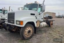 2012 Mack CHU613 (Parts) Truck VIN:1M1AN07Y7CM009521 - 401 SE 4th Street, Lindsay, Oklahoma 73052