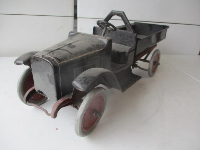 Buddy "L" Dump Truck 24 1/2"