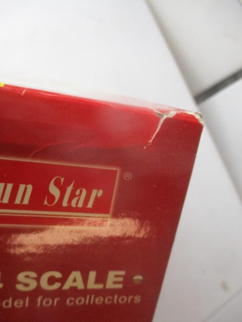 Sun Star Routemaster 1:24 Scale London Transport Limited Edition w/numbered Certificate First