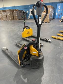 BIG JOE ELECTRIC PALLET JACK WITH EXTRA BATTERY & BATTERY CHARGER, RUNS & OPERATES