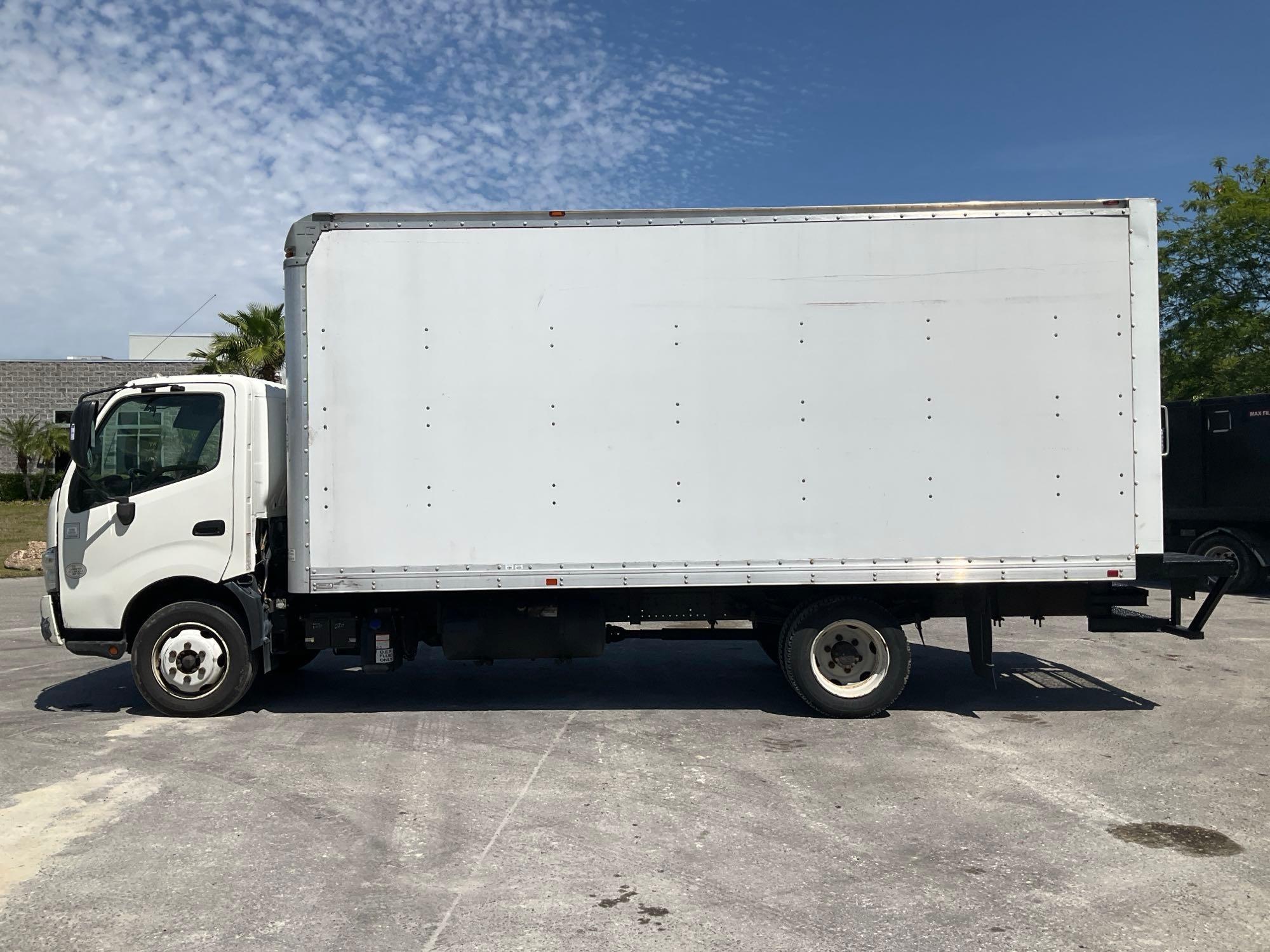 2017 HINO 740 BOX TRUCK,  DIESEL , APPROX GVWR 17,950 LBS, BOX BODY APPROX 18FT,  ETRACKS, BACK U...