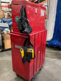 INDUSTRIAL PARTS CABINET / TOOL BOX ON WHEELS WITH CONTENTS , APPROX 30€� W x 18€� L x 60€� T