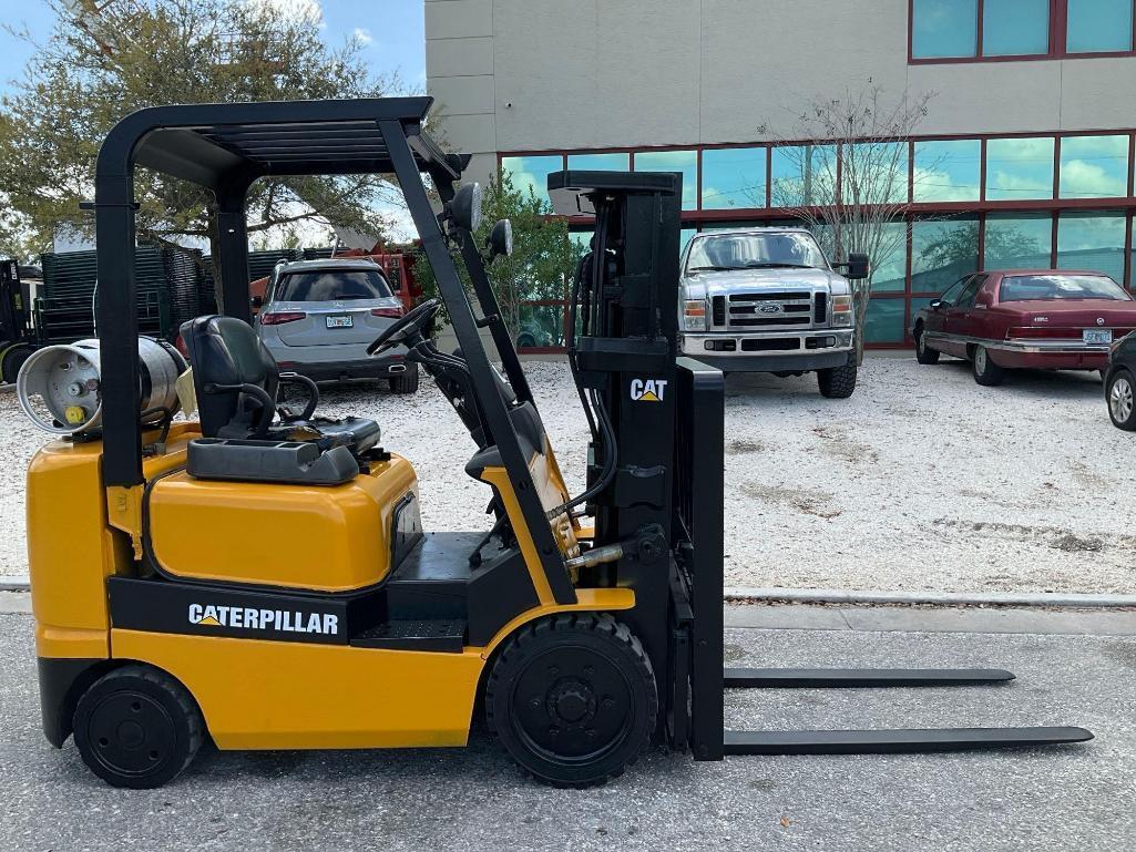 CATERPILLAR FORKLIFT MODEL GC20K, LP POWERED, APPROX MAX CAPACITY 4000LBS, APPROX MAX HEIGHT 160"