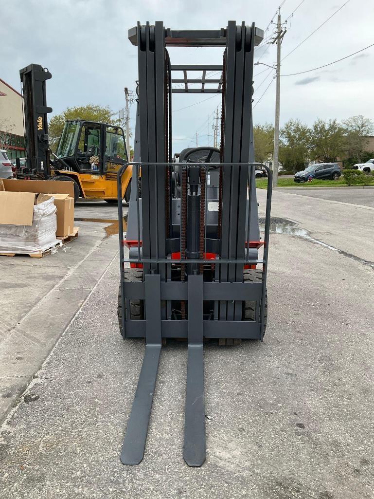 NISSAN FORKLIFT CPJ02-A20PV, LP POWERED, LOW HOURS, APPROX MAX CAPACITY 4400LBS, APPROX MAX HEIGHT