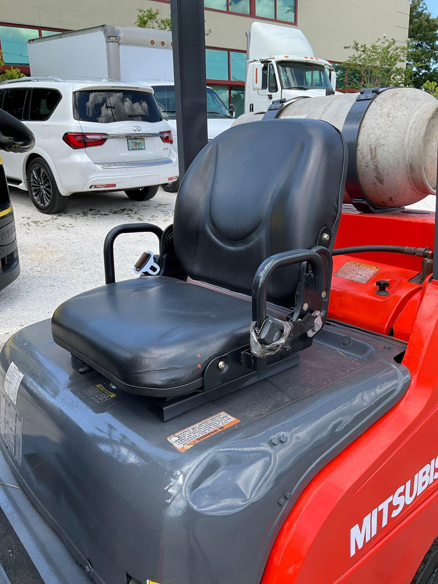 MITSUBISHI FORKLIFT MODEL FGC25N-LP, LP POWERED, APPROX MAX CAPACITY 5000LBS