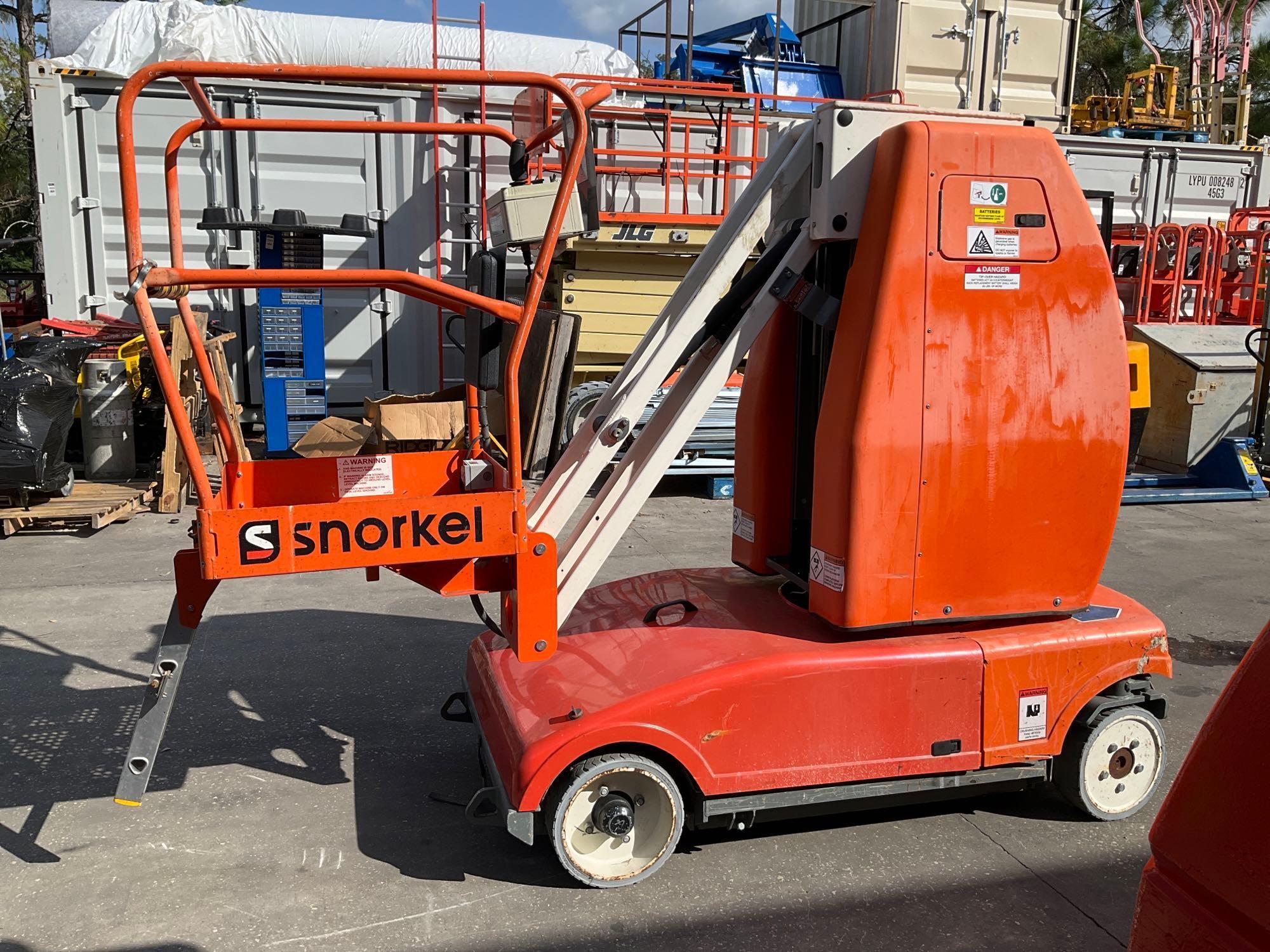 SNORKEL BOOM LIFT MODEL MB26J, ELECTRIC, APPROX MAX PLATFORM HEIGHT 26FT , APPROX MAX 10FT, NON