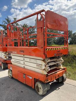 SNORKEL SCISSOR LIFT MODEL S4726E ANSI , ELECTRIC, APPROX MAX PLATFORM HEIGHT 26FT, NON MARKING T...