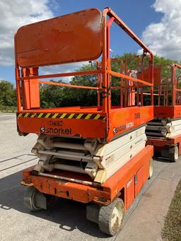 SNORKEL SCISSOR LIFT MODEL S4726E ANSI , ELECTRIC, APPROX MAX PLATFORM HEIGHT 26FT, NON MARKING T...