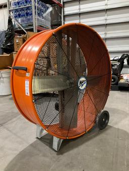 UNUSED 42in MAX AIR PORTABLE BARREL FAN