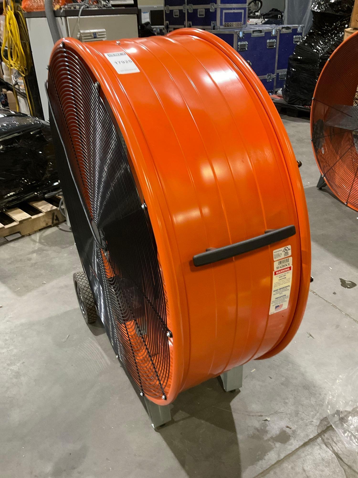 UNUSED 42" COMMERCIAL ELECTRIC PORTABLE BARREL FAN