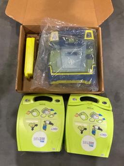 1 CARDIAC SCIENCE AUTOMATED EXTERNAL DEFIBRILLATORS & 2 ZOLL AED PLUS...