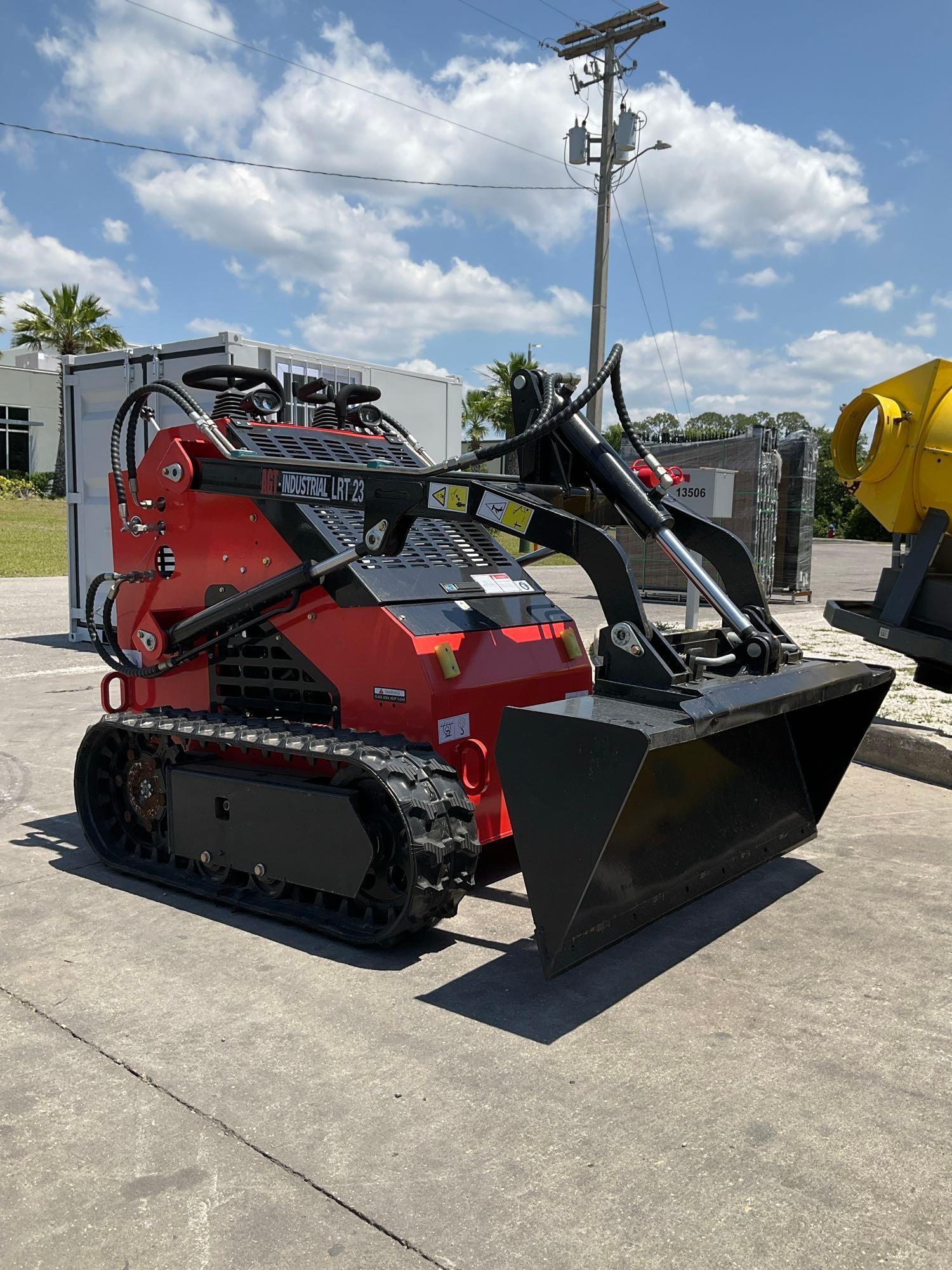 UNUSED 2023 AGT MINI SKID STEER LOADER MODEL LRT23, GAS POWERED, RUBBER TRACKS