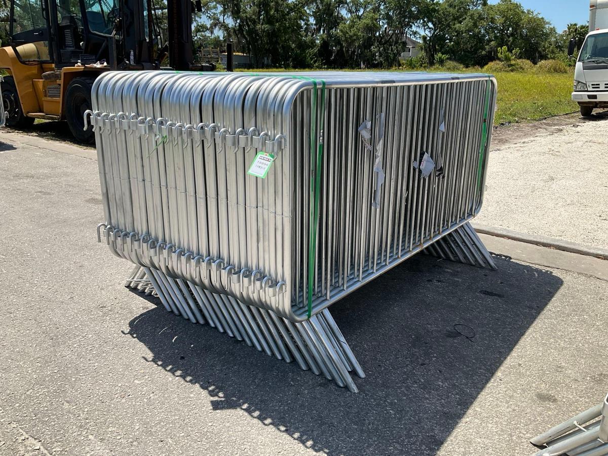 UNUSED 19PCS GALVANIZED CONSTRUCTION SITE / CROWD CONTROL FENCE/BARRICADES, APPROX 4FT x 8FT ( PL...