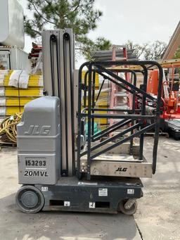 2015 JLG MANLIFT MODEL 20MVL, ELECTRIC, APPROX MAX PLATFORM HEIGHT 20FT, NON MARKING TIRES
