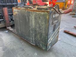 GNB FORKLIFT BATTERY, APPROX 24V, APPROX 13? L x 32? W x 22? T