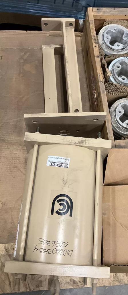 ( 2 ) UCC 40D/150W 4401-126-4 PNEUMATIC ACTUATOR