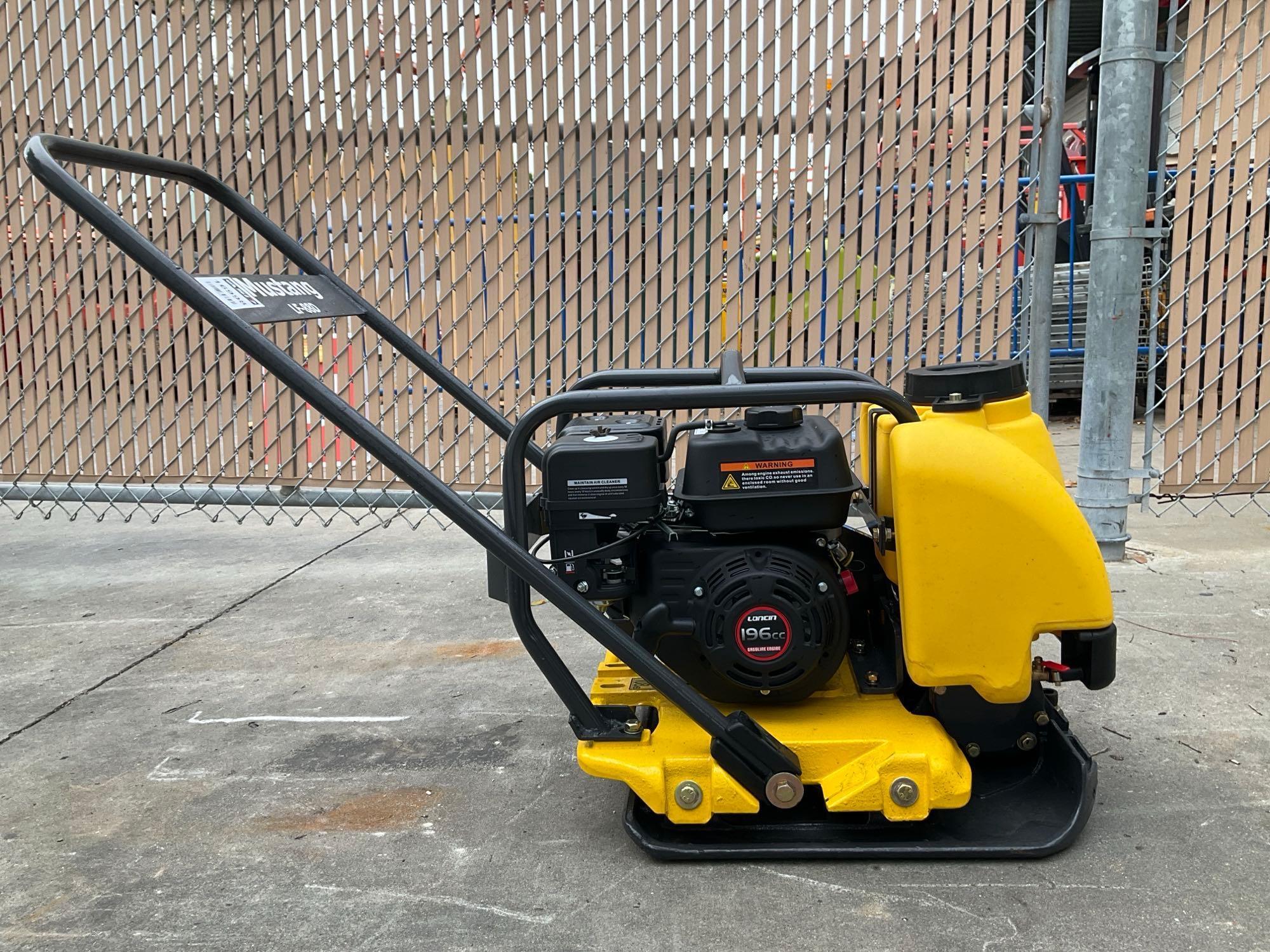 UNUSED MUSTANG LF-88 PLATE COMPACTOR WITH LONCIN 196cc ENGINE, GAS POWERED