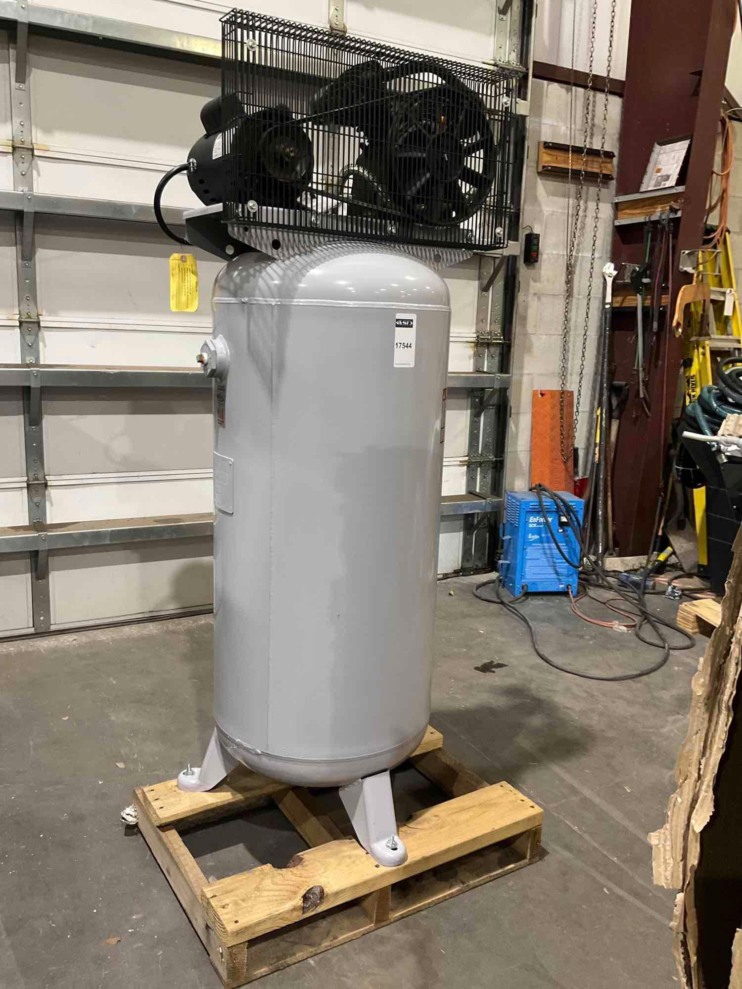 UNUSED 2023 IRON HORSE 60 GAL TANK AIR COMPRESSOR MODEL IH6160V1, APPROX 11.2 CFM @ 100 PSI, APPROX