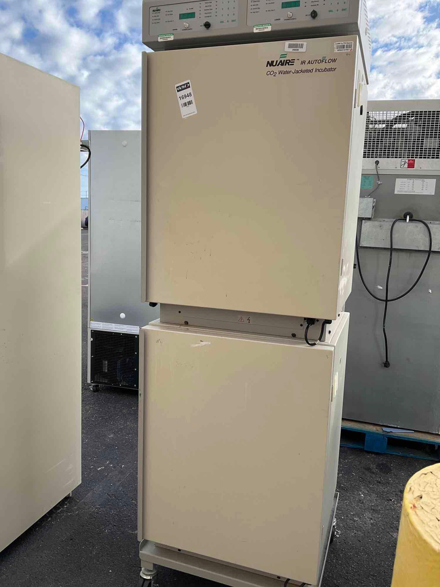 NUAIRE LABORATORY REFRIGERATOR MODEL NU-2700