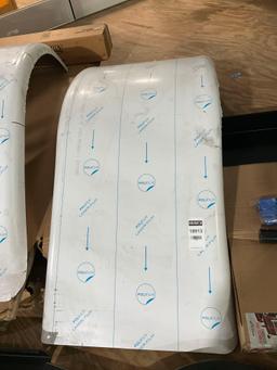 SEMI TRUCK FENDER SET WITH FENDER BRACKETS; NEW