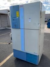 THERMO SCIENTIFIC LABORATORY REFRIGERATOR MODEL 995