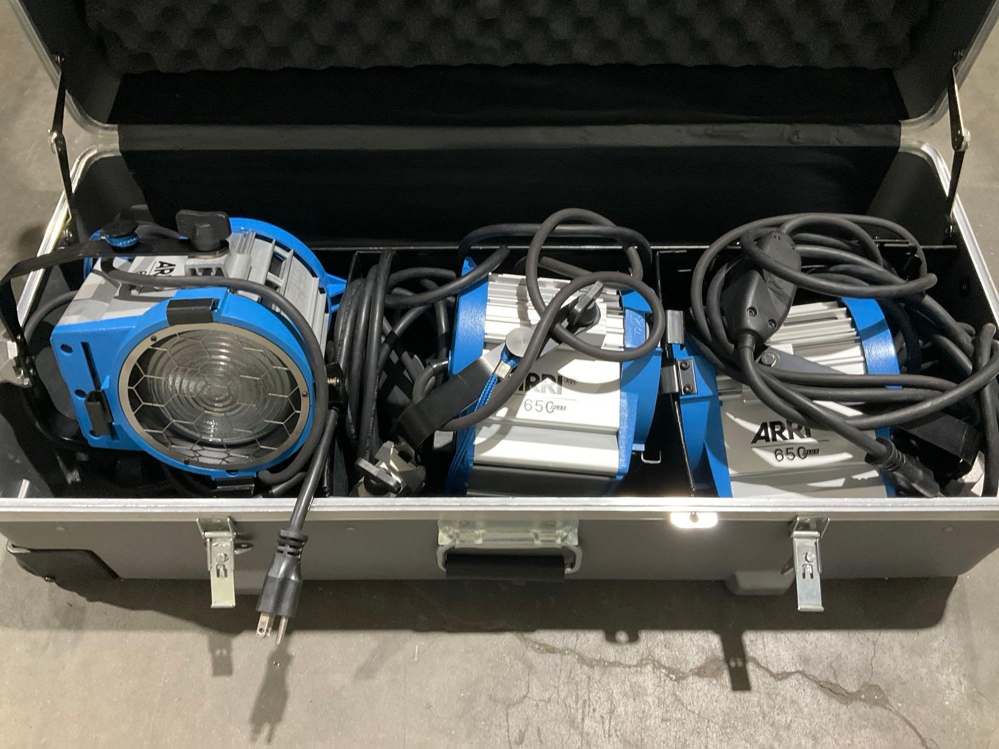 ARRI 650 PLUS LIGHTS IN CARRYING CASE...