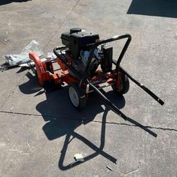 YARD FORCE LAWN EDGER MODEL YF7302, GAS POWERED,... APPROX CUTTING DEPTH -2.5 - 0.75, APPROX 9IN ...