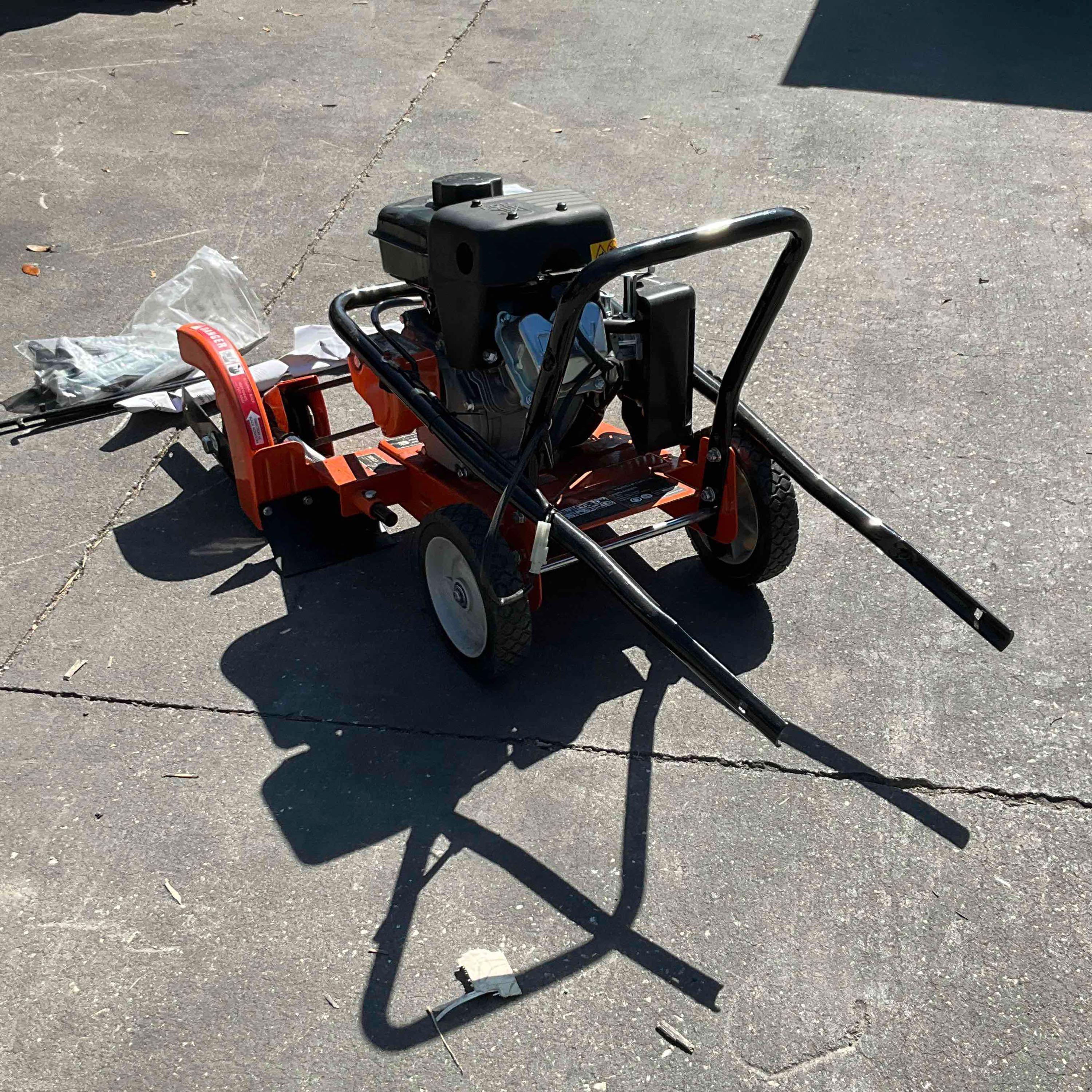 YARD FORCE LAWN EDGER MODEL YF7302, GAS POWERED,... APPROX CUTTING DEPTH -2.5 - 0.75, APPROX 9IN ...