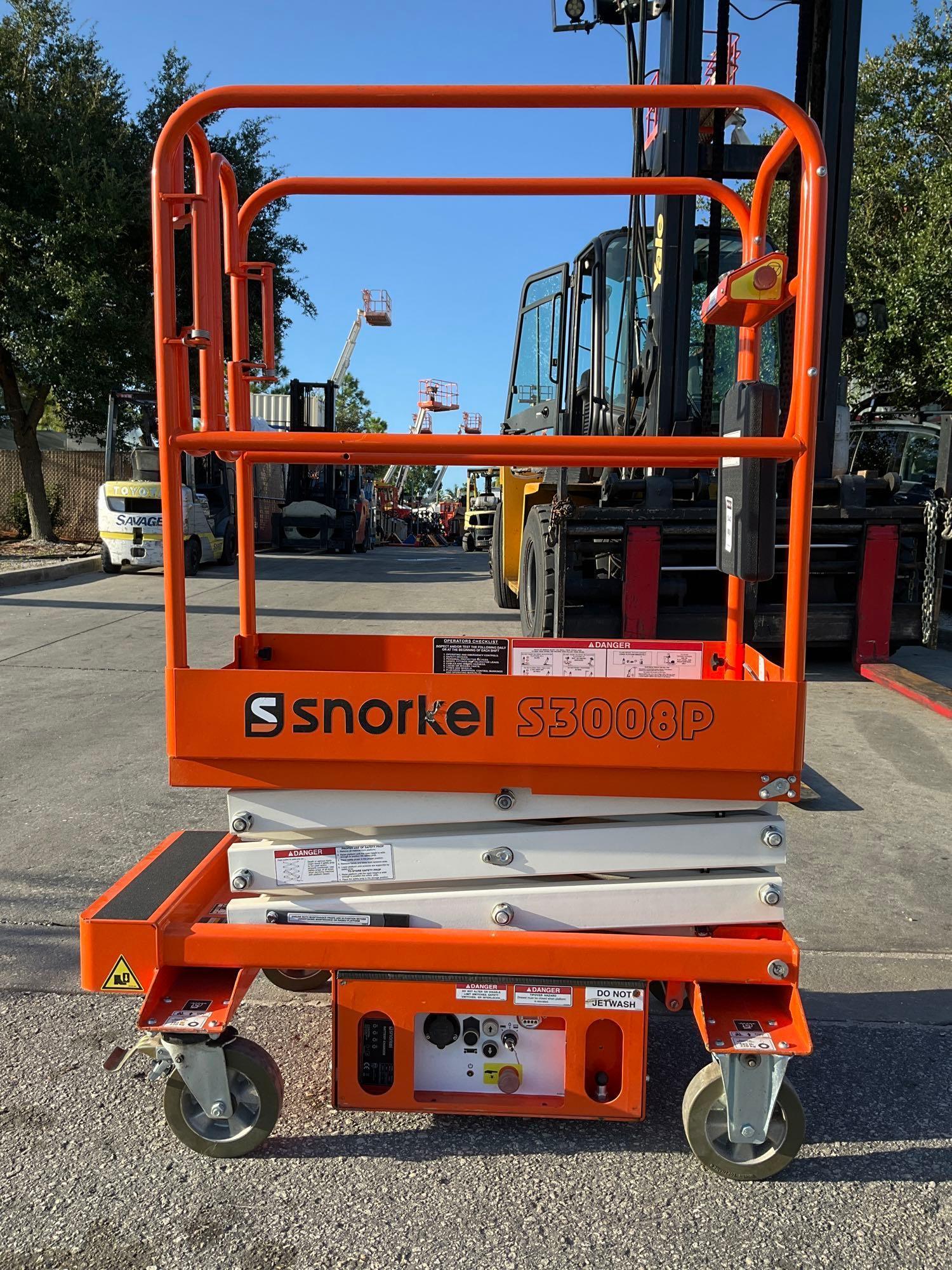 2015 SNORKEL SCISSOR LIFT MODEL S3008P, ELECTRIC, APPROX MAX PLATFORM HEIGHT 8FT, BUILT IN BATTERY