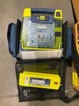 2 CARDIAC SCIENCE AED TRAINERS