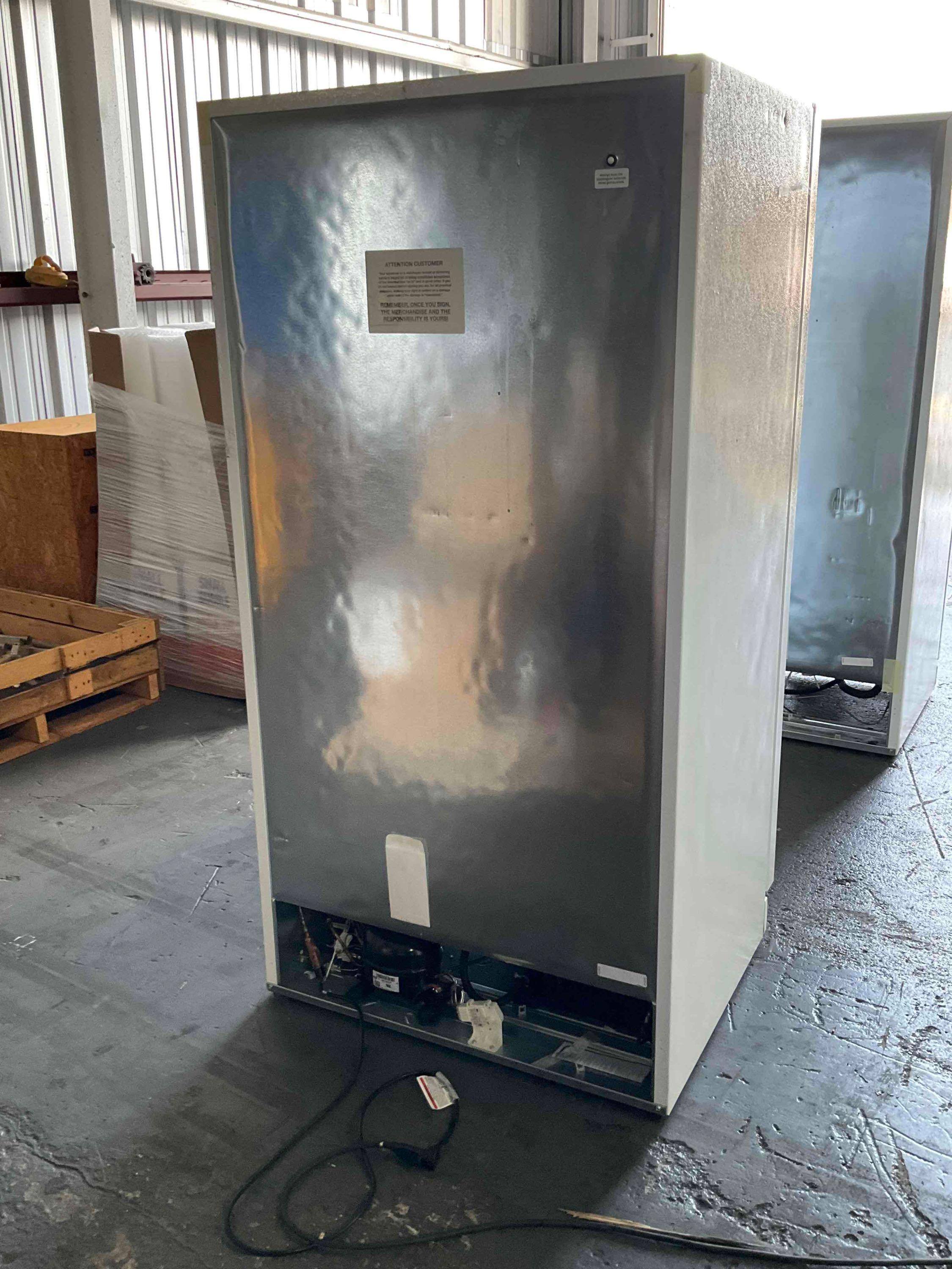 VWR REFRIGERATOR MODEL SCGP-1804; 115 V, 5.0 A, 60 HZ, 1 PHASE
