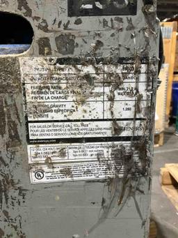 ( 1 ) ENERSYS IRONCLAD WORKHOG 24V BATTERY