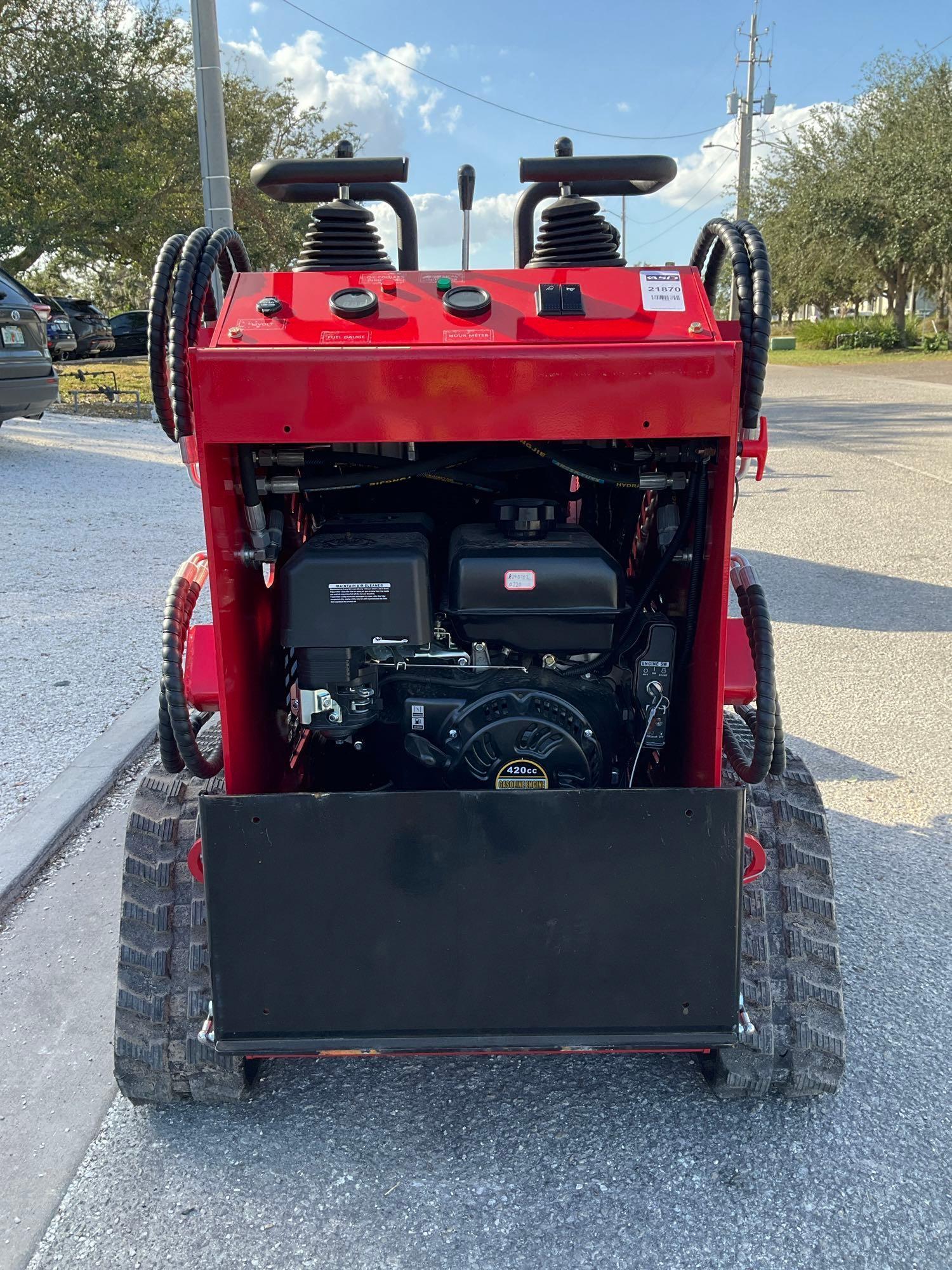 2024 EGN SKID STEER LOADER MODEL EG360T, GAS POWERED, ELECTRIC START, RUBBER TRACKS